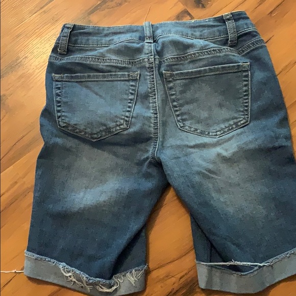 Shorts - Picture 2 of 2